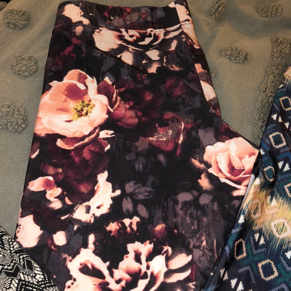 Full legging wardrobe!! - Picture 2 of 5